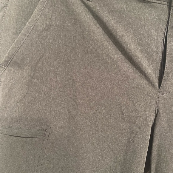 Eddie Bauer Women’s Charcoal Flat Front Shorts 14 - Picture 2 of 4